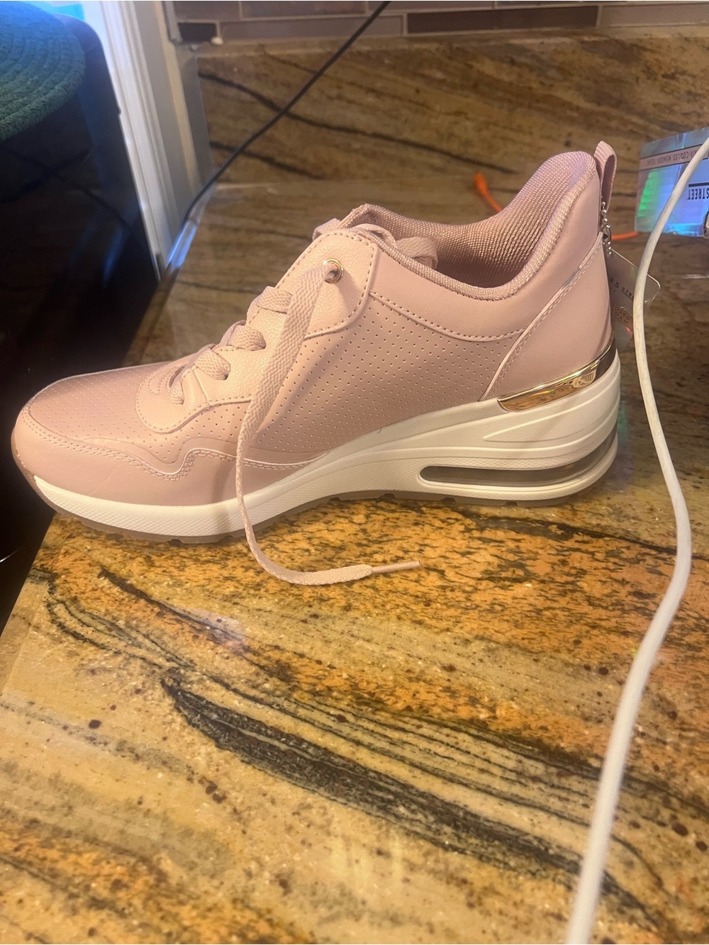 Skechers Women’s Light Pink Wedge Sneakers with Metallic Accent